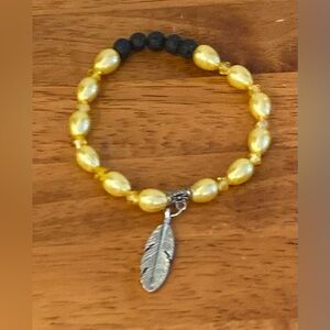 NEW Yellow Glass faux pearl essential oil crystal bracelet